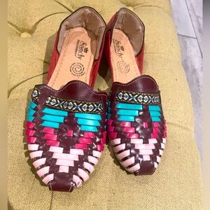 Colorful Mexican Huarache Sandals Flats- Size 7w